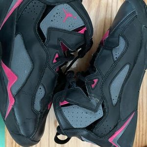 Size 5.5y Jordan’s